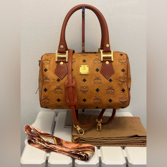 ✨Sold❗️❗️❗️Authentic Vintage Germany MCM ✨ - Picture 1 of 17